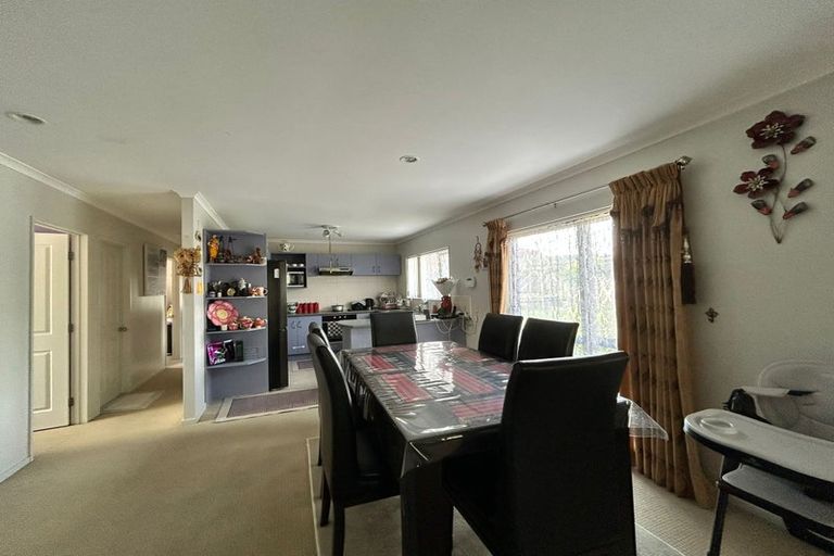 Photo of property in 4 Sid Place, Mangere, Auckland, 2022