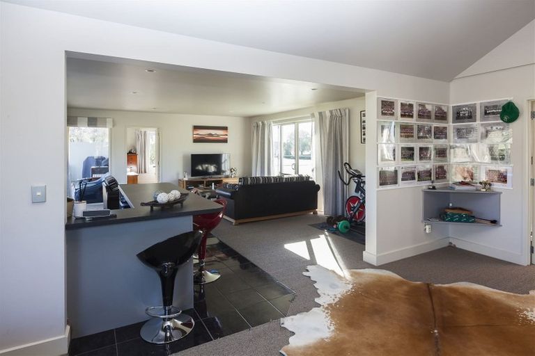 Photo of property in 180 Flaxton Road, Rangiora, 7691