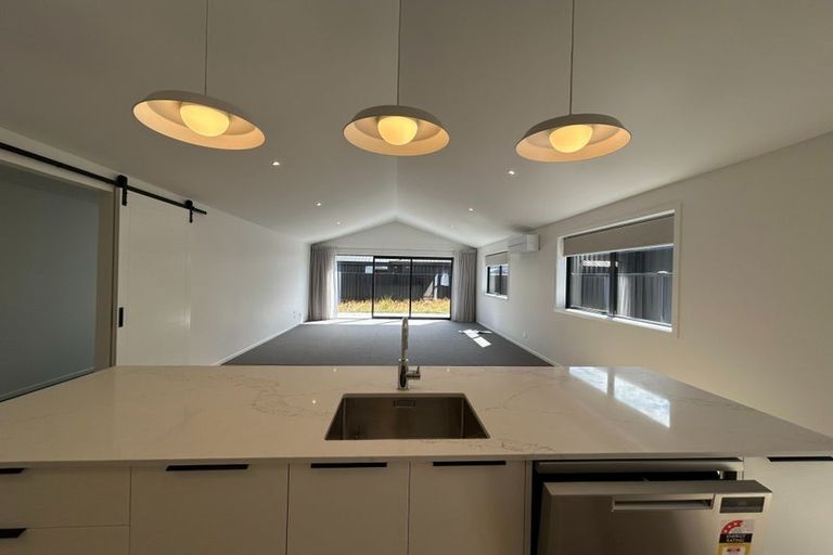 Photo of property in 32 Longview Drive, Lake Hawea, 9382