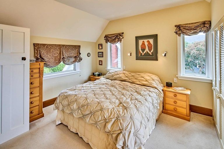 Photo of property in 118 Trelissick Crescent, Ngaio, Wellington, 6035