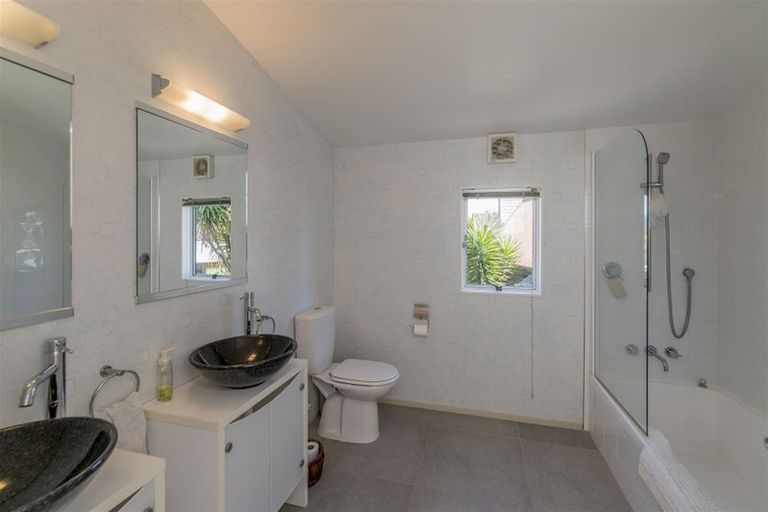 Photo of property in 49 Kapiti Lane, Otaki Beach, Otaki, 5512