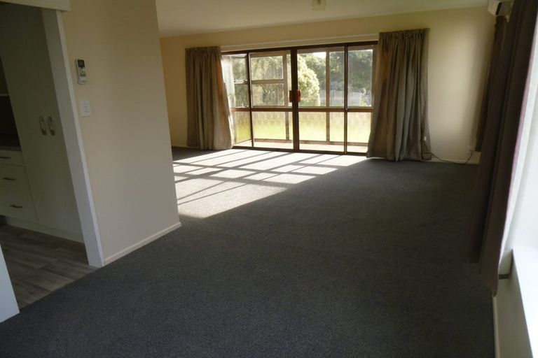Photo of property in 2/22 Anaru Street, Raumati Beach, Paraparaumu, 5032