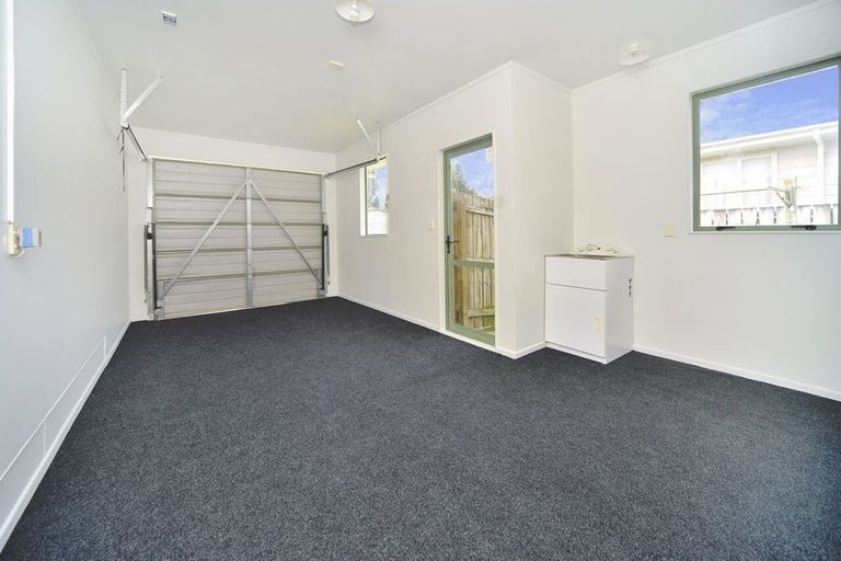 Photo of property in 4 Josie Lane, Manurewa, Auckland, 2102