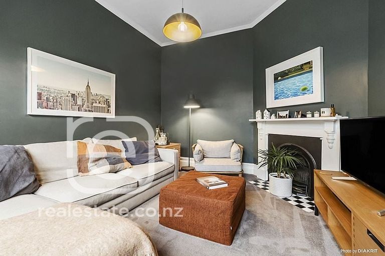 Photo of property in 104 Britomart Street, Berhampore, Wellington, 6023