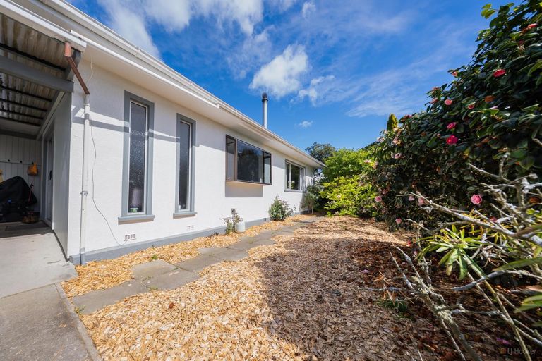 Photo of property in 1 James Street, Waimate, 7980