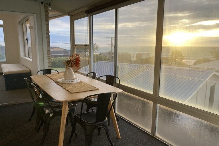 Photo of property in 3 Dixon Street, Oakura, 4314