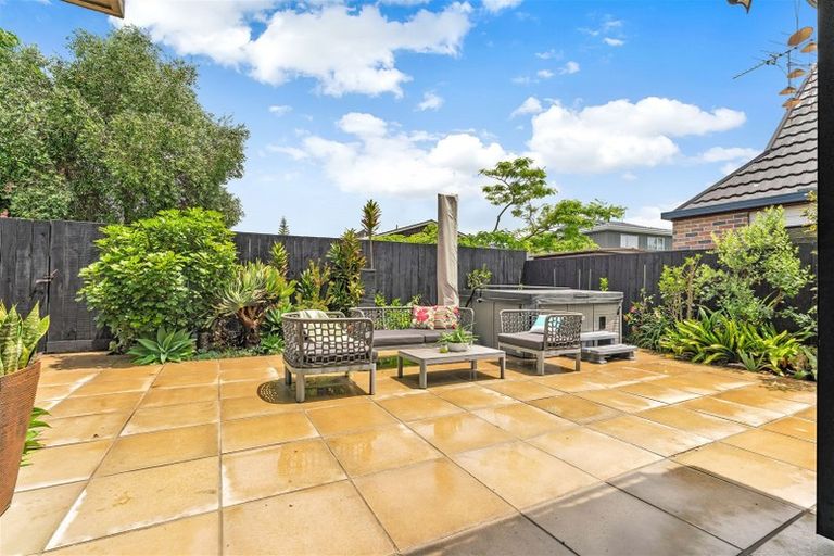 Photo of property in 55c Hattaway Avenue, Bucklands Beach, Auckland, 2012