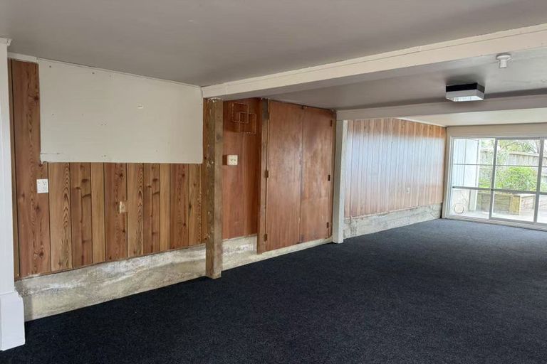 Photo of property in 5 Barker Rise, Northcross, Auckland, 0632