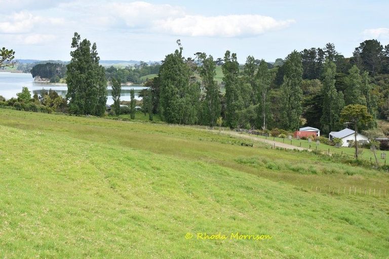 Photo of property in 69 Matakohe Wharf Road, Matakohe, 0593