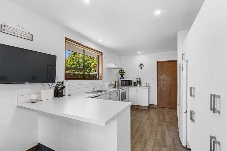 Photo of property in 5a Banff Place, Avonhead, Christchurch, 8042