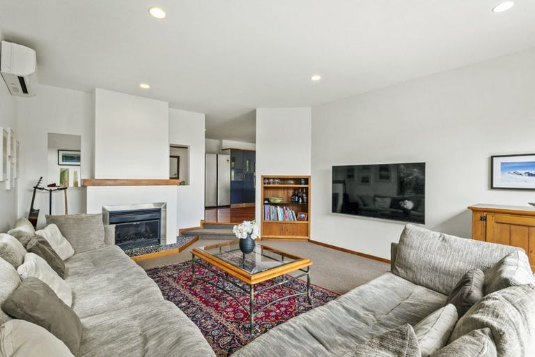 Photo of property in 18 Beulah Avenue, Rothesay Bay, Auckland, 0630