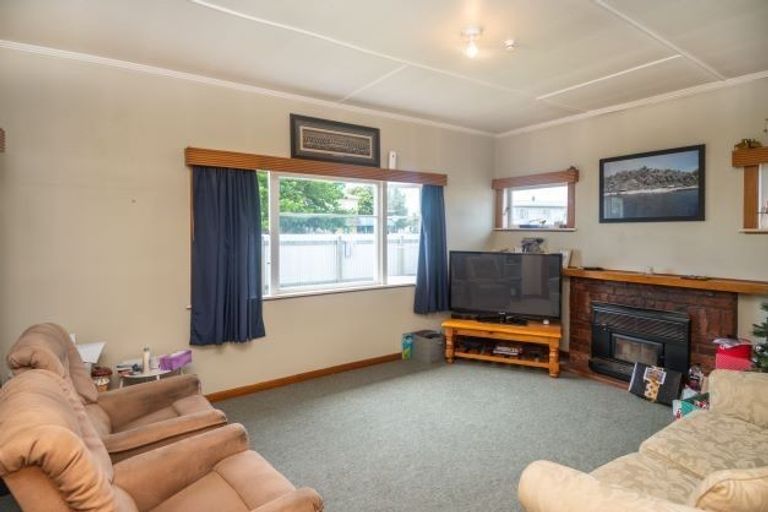 Photo of property in 1 Cochrane Street, Elgin, Gisborne, 4010