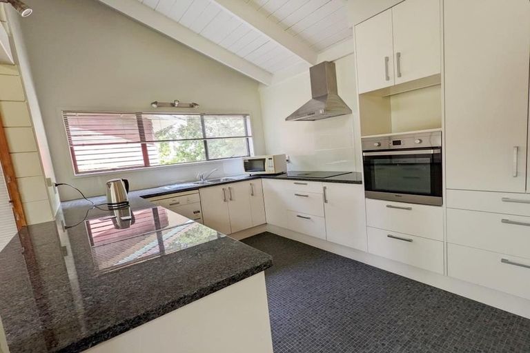 Photo of property in 96 Okura River Road, Okura, Albany, 0792