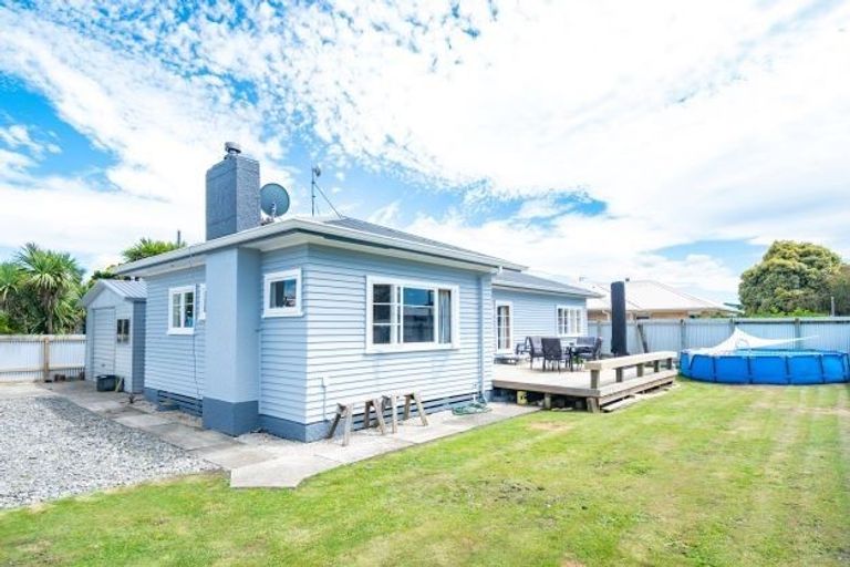 Photo of property in 1 Cochrane Street, Elgin, Gisborne, 4010