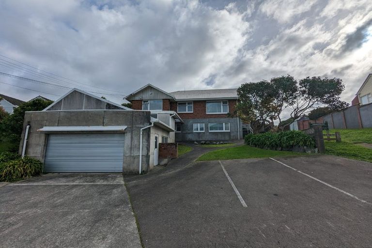 Photo of property in 5 Coates Street, Tawa, Wellington, 5028