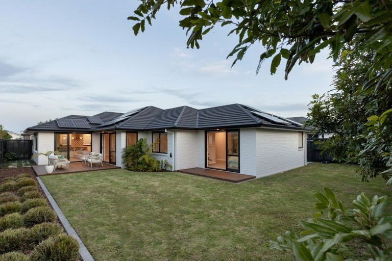 Photo of property in 112 Coast Boulevard, Papamoa Beach, Papamoa, 3118