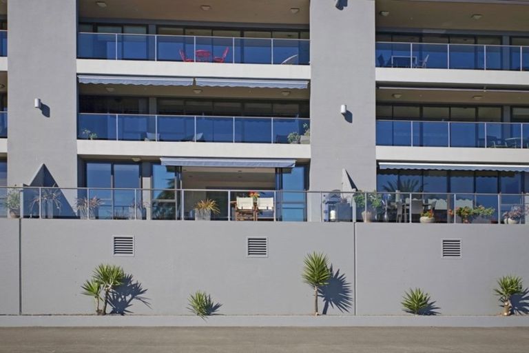 Photo of property in Waterfront Apartments, 2/309 Wakefield Quay, Stepneyville, Nelson, 7010