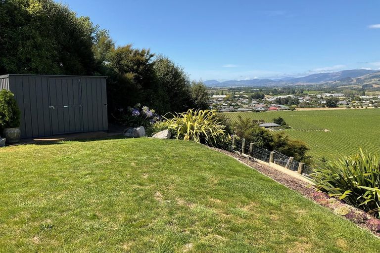 Photo of property in 43 Katania Heights, Brightwater, 7022