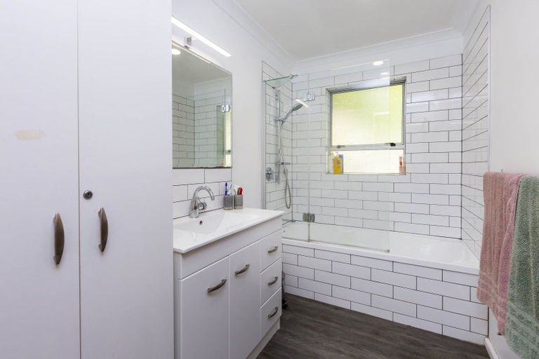 Photo of property in 21 Cleary Street, Waterloo, Lower Hutt, 5011