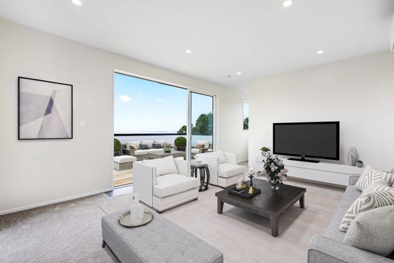Photo of property in 4 Vipond Road, Stanmore Bay, Whangaparaoa, 0932