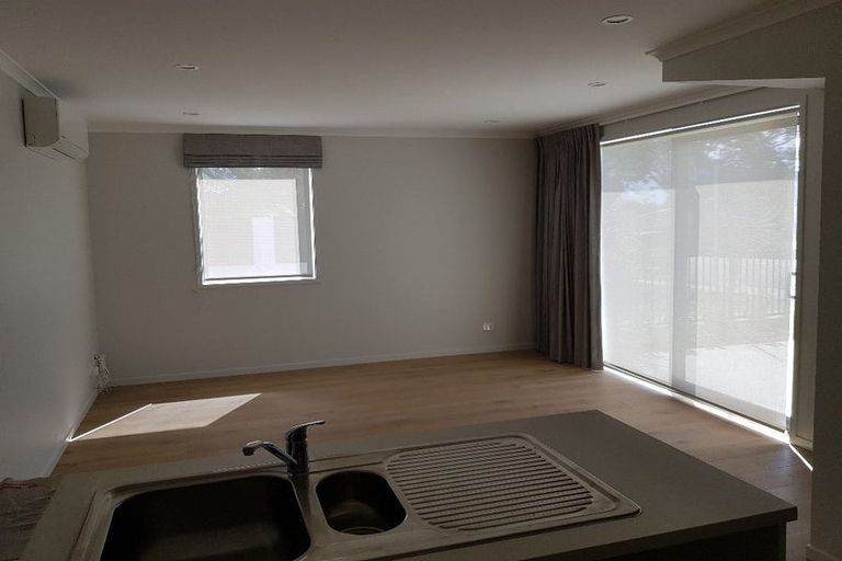 Photo of property in 2 Patariki Way, Beach Haven, Auckland, 0626