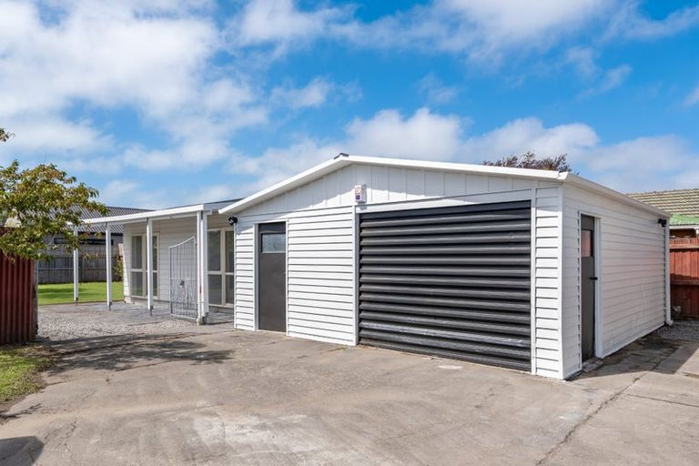Photo of property in 76 Wattle Drive, New Brighton, Christchurch, 8083