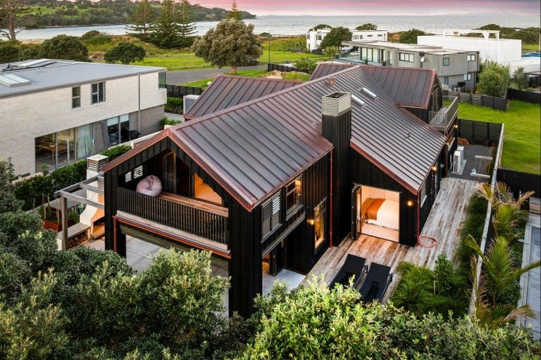 Photo of property in 10 Ida Way, Omaha, 0986