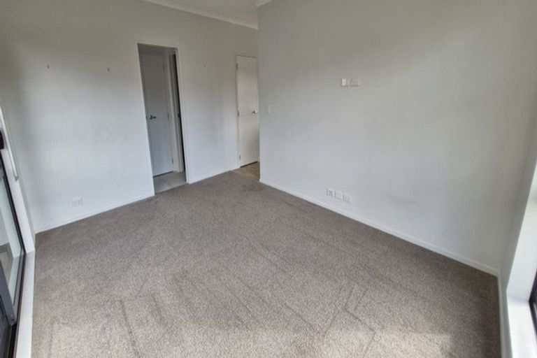 Photo of property in 51 Eugenia Rise, Totara Heights, Auckland, 2105
