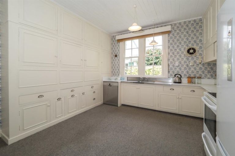 Photo of property in 112 Cameron Street, Ashburton, 7700