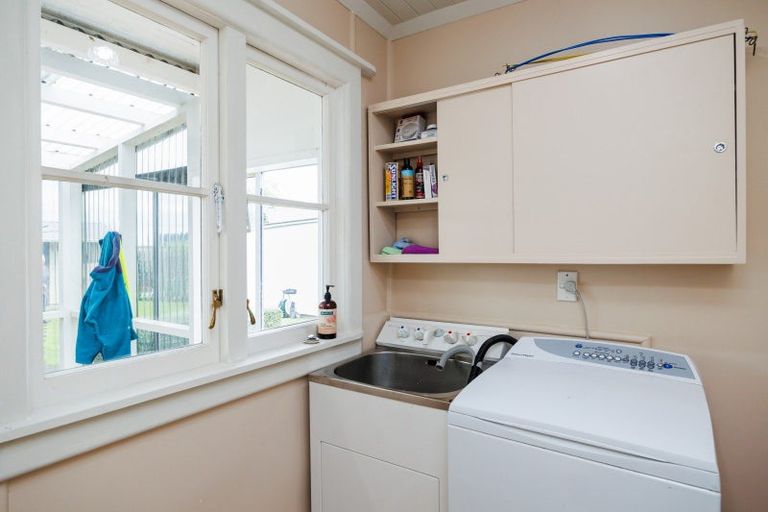 Photo of property in 329 Makirikiri Road, Crofton, Marton, 4787