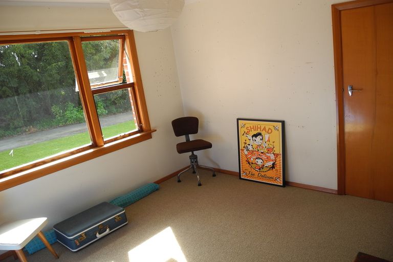 Photo of property in 2 Dixon Street, Waimate, 7924