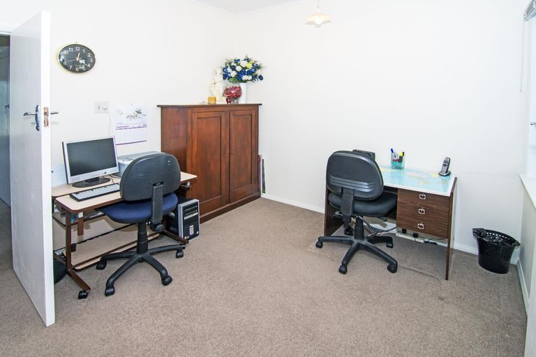 Photo of property in 77 High Street, Island Bay, Wellington, 6023