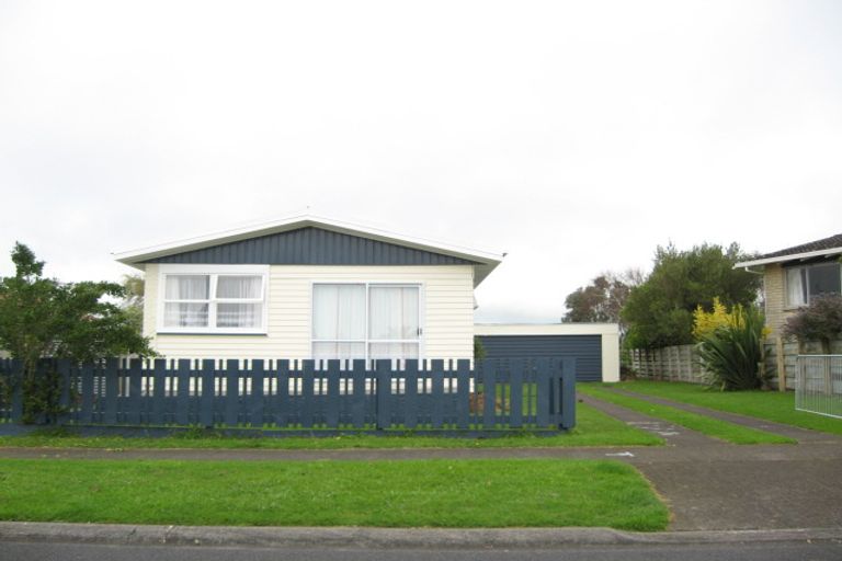 Photo of property in 43 Hume Street, Waitara, 4320