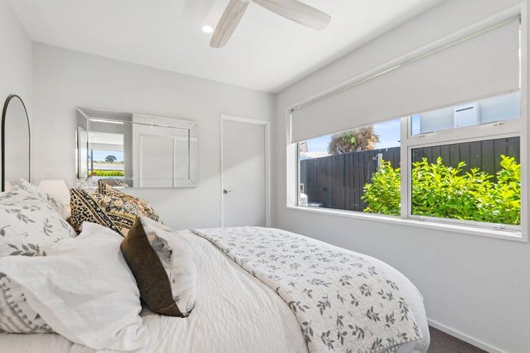 Photo of property in 1/47 Beachville Road, Redcliffs, Christchurch, 8081