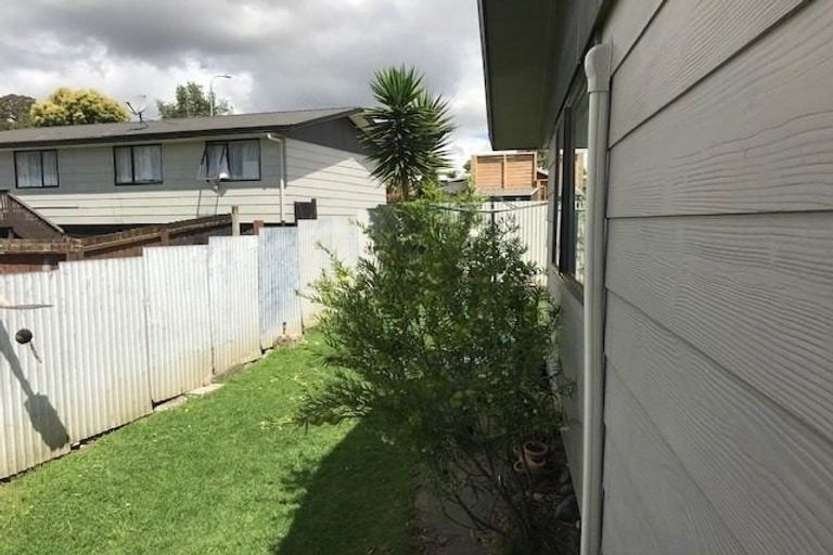 Photo of property in 2/59 Redcrest Avenue, Red Hill, Papakura, 2110
