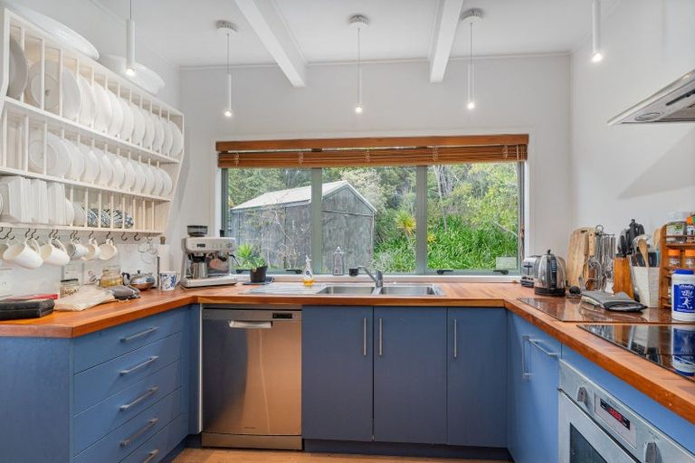 Photo of property in 554 Boat Harbour Road, Whenuakite, Whitianga, 3591