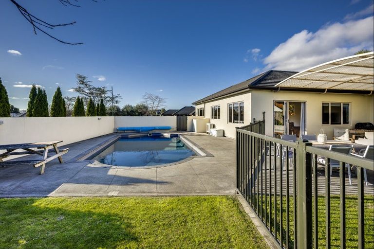 Photo of property in 4 Russell Robertson Drive, Havelock North, 4130
