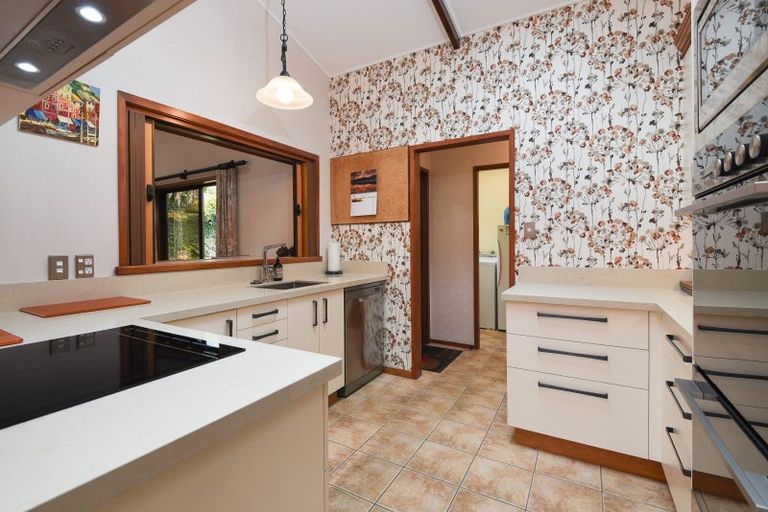 Photo of property in 5 Balwyn Avenue, Tihiotonga, Rotorua, 3015