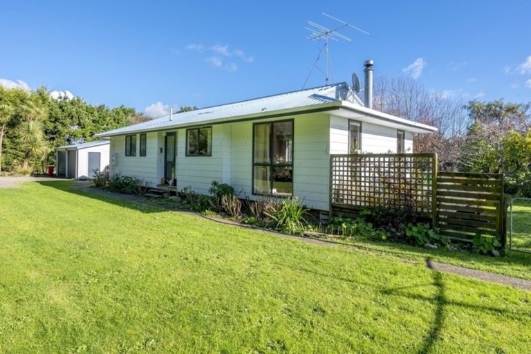 Photo of property in State Highway 1, Otaki, 5512