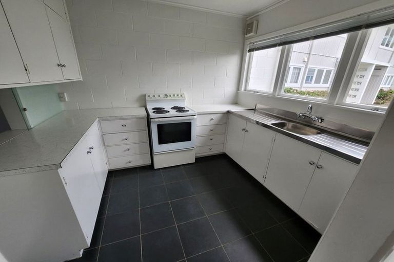 Photo of property in 11/6-8 Keys Street, Elderslea, Upper Hutt, 5018