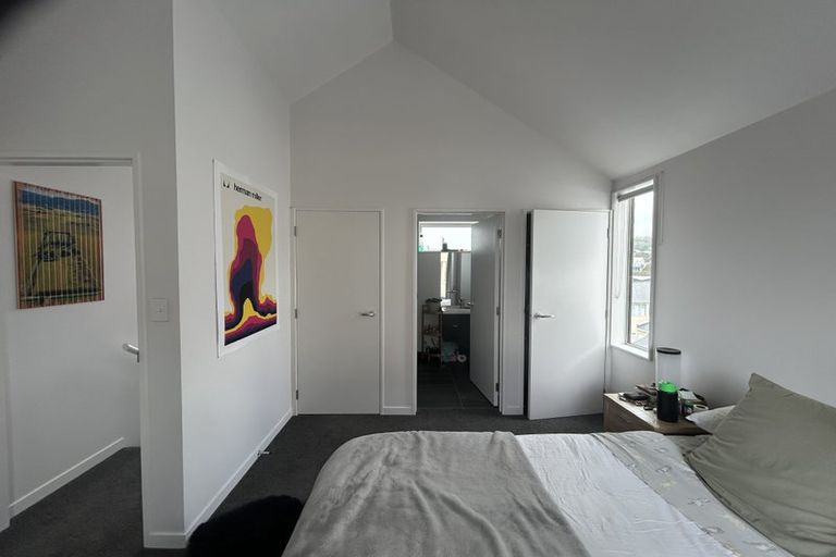 Photo of property in 3/30 Pirie Street, Mount Victoria, Wellington, 6011