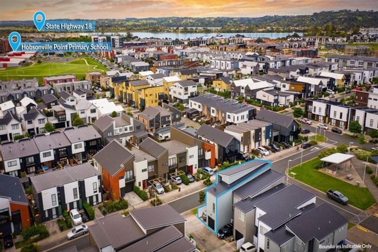 Photo of property in 27 Tuatua Road, Hobsonville, Auckland, 0616