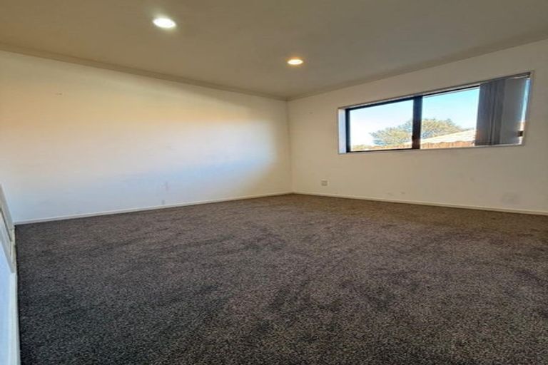 Photo of property in 66 Milson Drive, Papakura, 2110