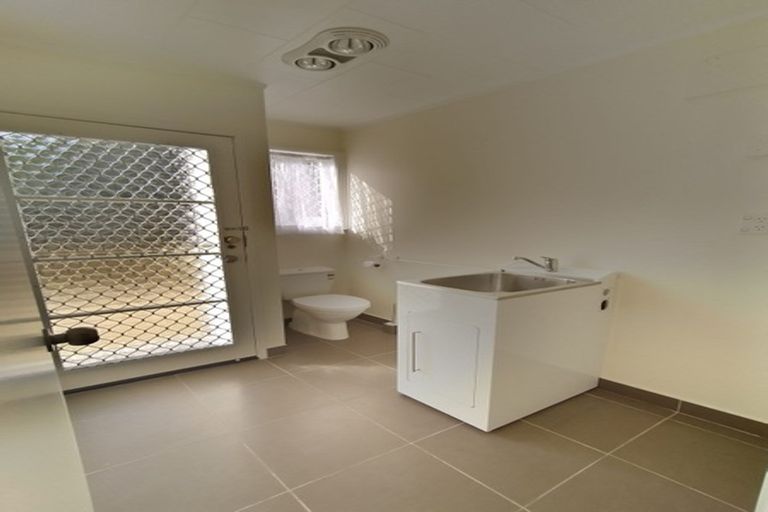 Photo of property in 23 Cockayne Crescent, Sunnynook, Auckland, 0620