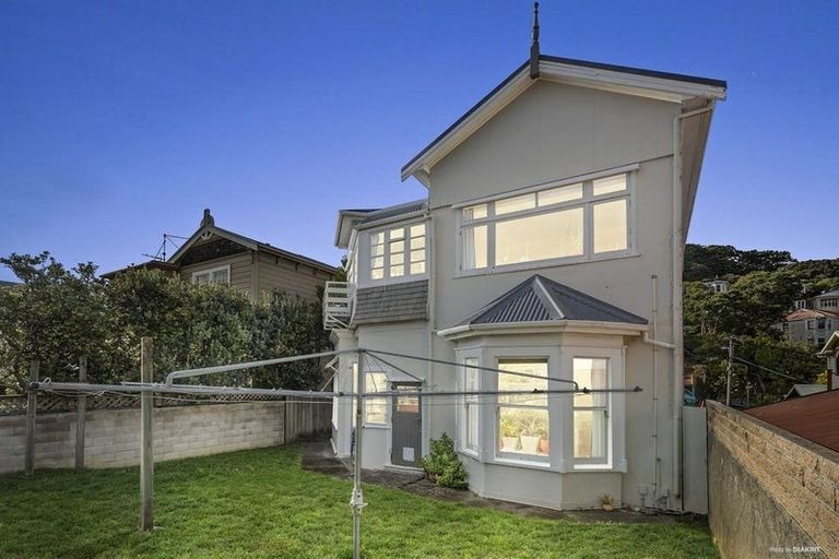 Photo of property in 1/57 Hawker Street, Mount Victoria, Wellington, 6011