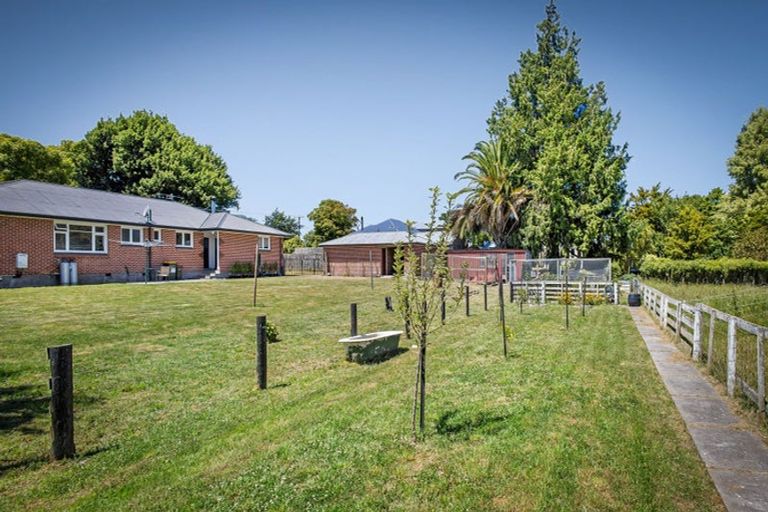 Photo of property in 76 High Street, Southbridge, 7602