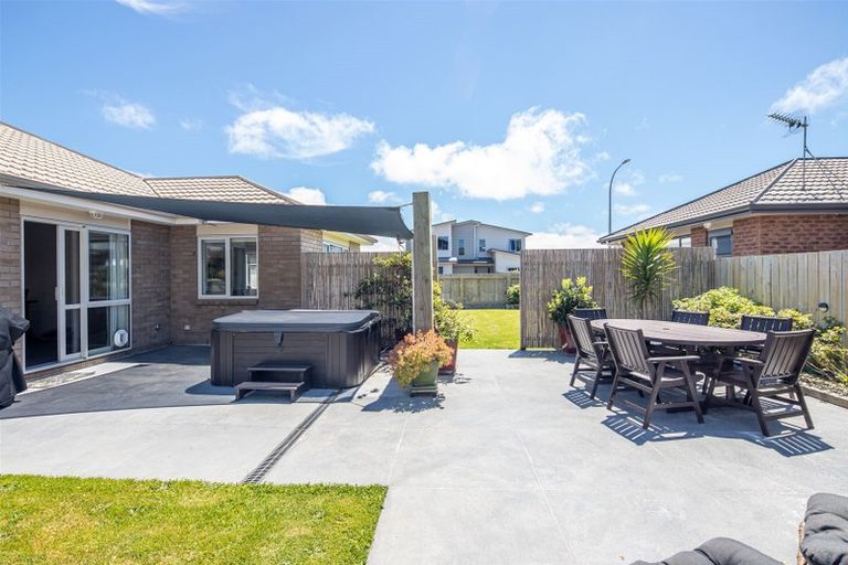 Photo of property in 5 Saint Vincent Terrace, Grenada Village, Wellington, 6037