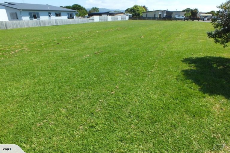 Photo of property in 13 Mylindas Road, Whakatiwai, Miranda, 2473