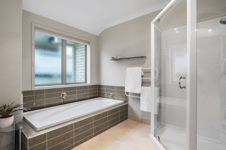 Photo of property in 42 Siemonek Rise, Bethlehem, Tauranga, 3110