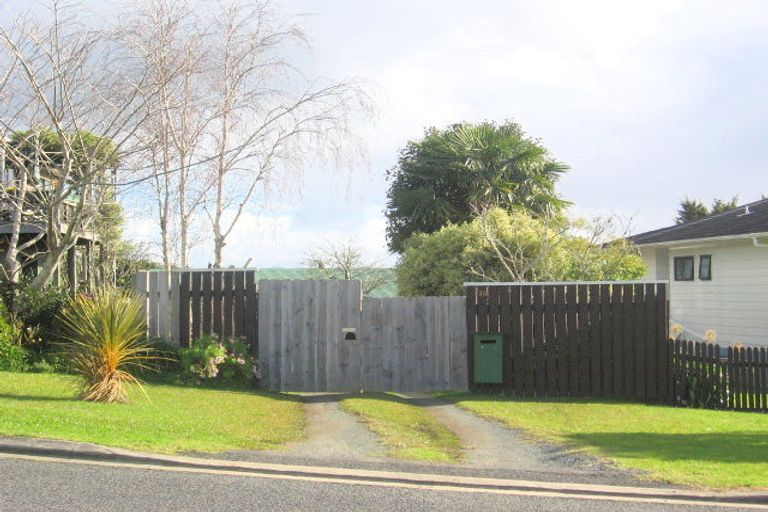 Photo of property in 10 Pah Road, Onerahi, Whangarei, 0110